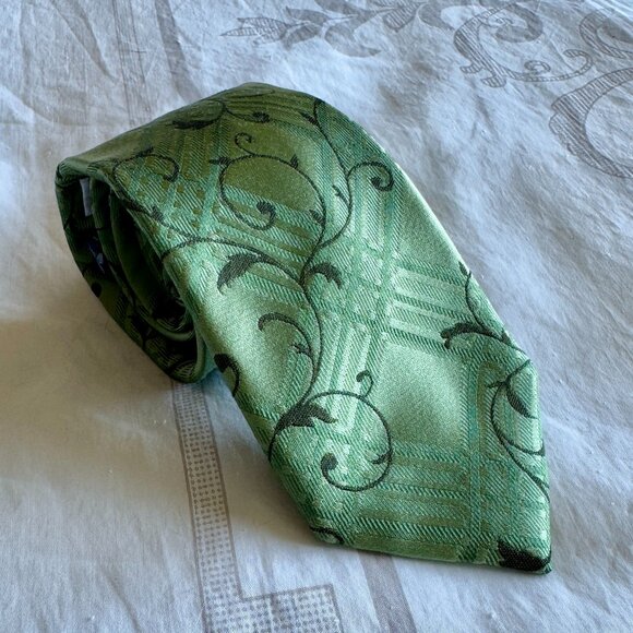 Guy Laroche Green Forest Woodland 100% Silk Tie - Picture 1 of 9